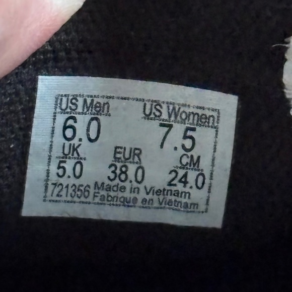 Platform Slip-on Vans – Black & White I Size 7.5 Women's - Picture 6 of 6